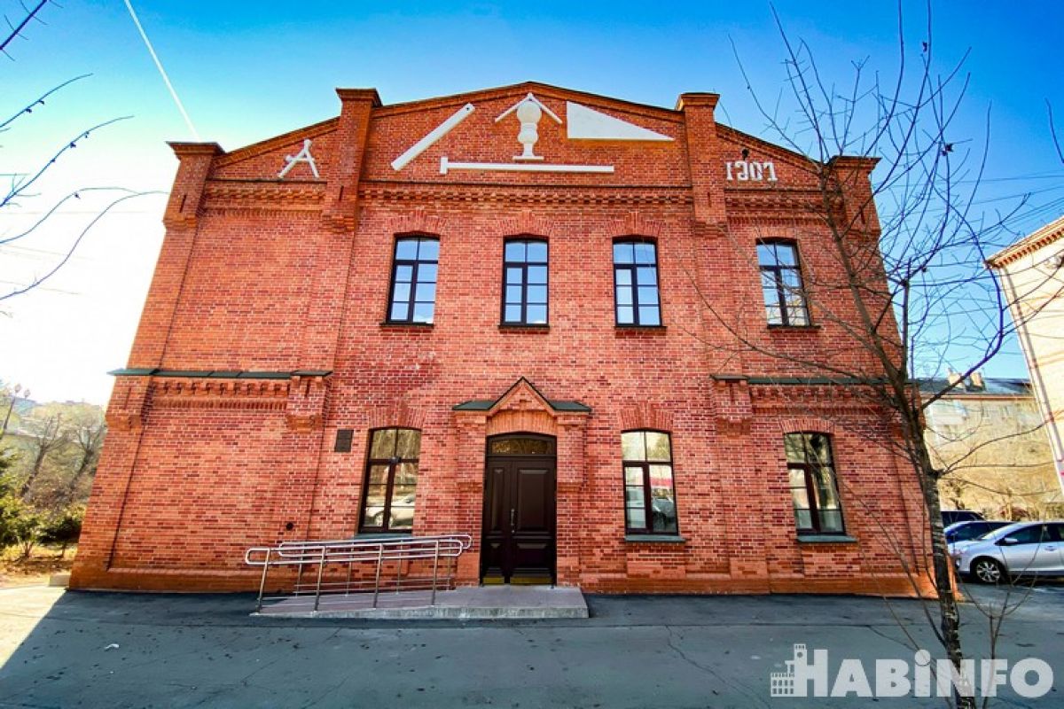 Тайна дома на Льва Толстого, 3